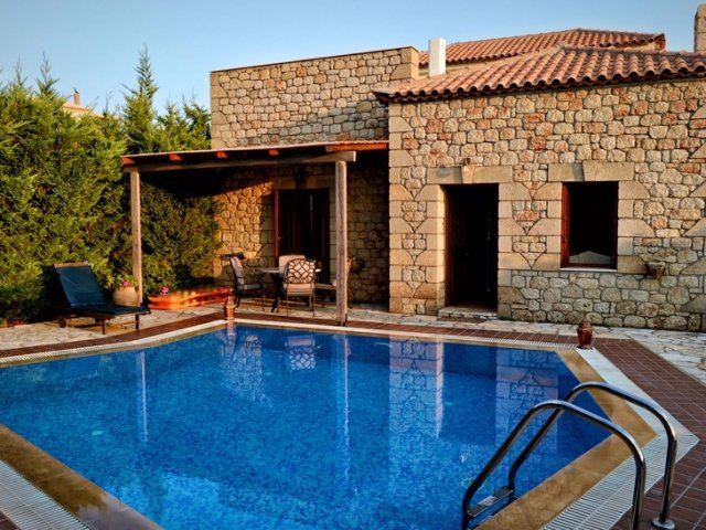 VILLA MANOS PRIVATE POOL