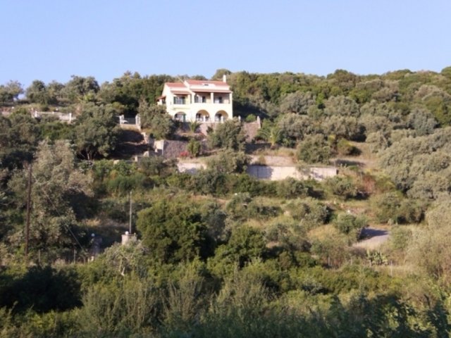 VILLA KOKKINI