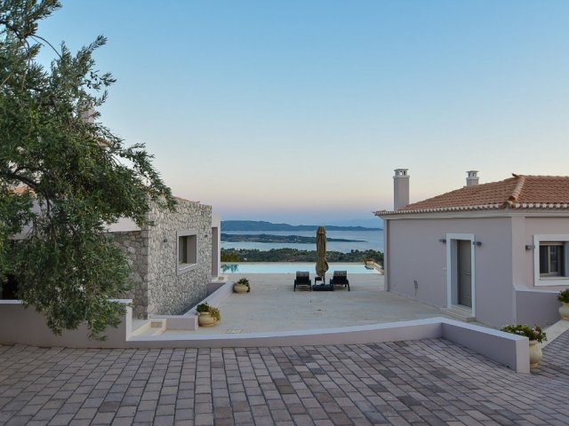VILLA BLUE SUNSET