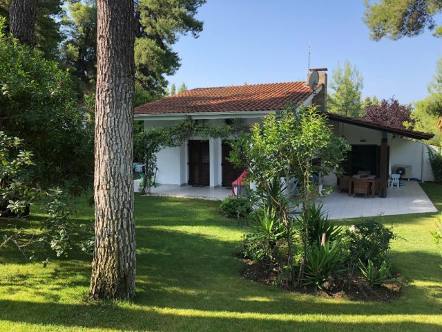 Sani Villa Pine Garden