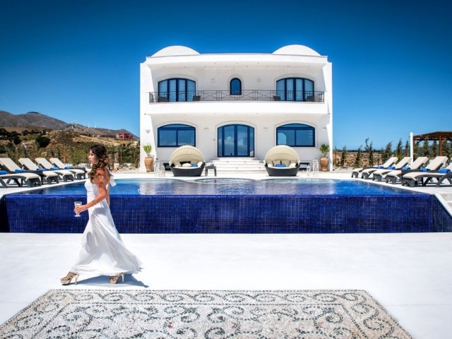 SANTORINI