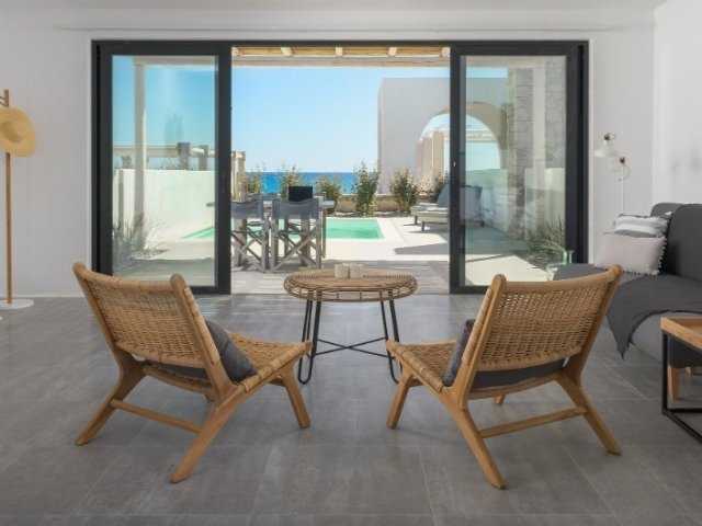 Villa Theros
