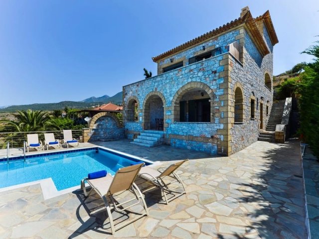VILLA NEFELI PRIVATE POOL