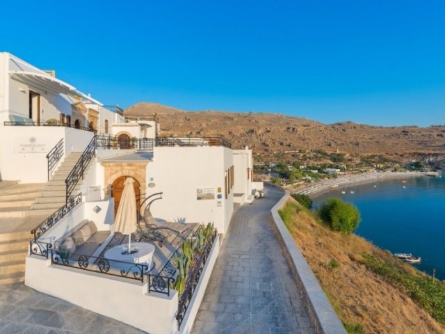 VILLA LINDOS SHORE