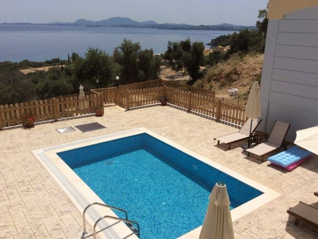 VILLAS ALYA SEQUOIA ASTARIA SITULA PRESTIGE