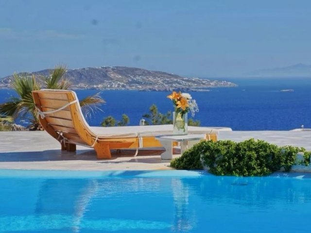 THE PARADISE VILLA