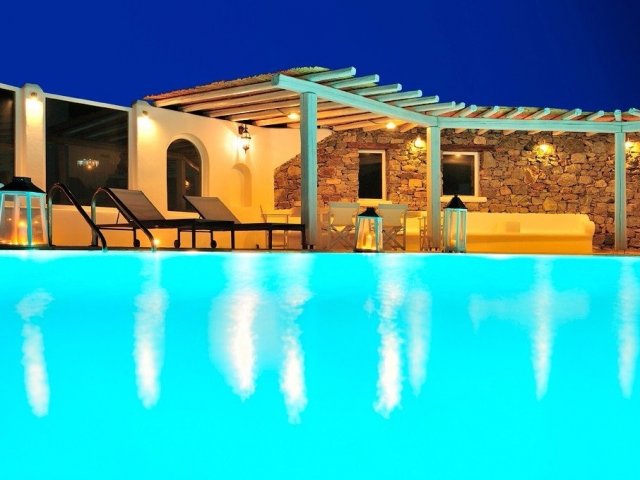 VILLA TERPSICHORE PRIVATE BEDROOM