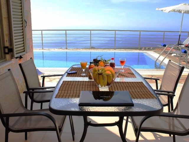 VILLA IRIS PRIVATE POOL