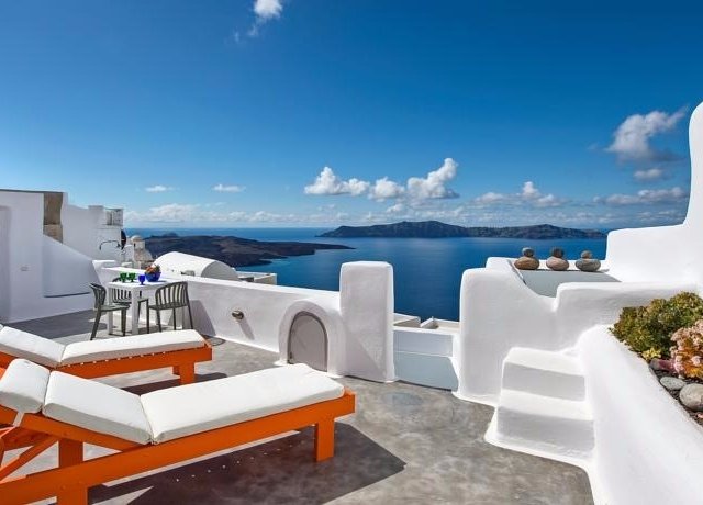 VILLA REVELIS THREE BEDROOMS