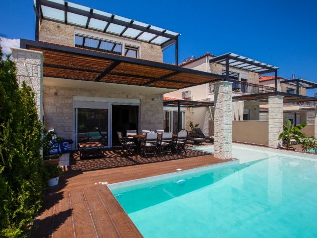Exclusive Sunny Villa 3 Bedrooms