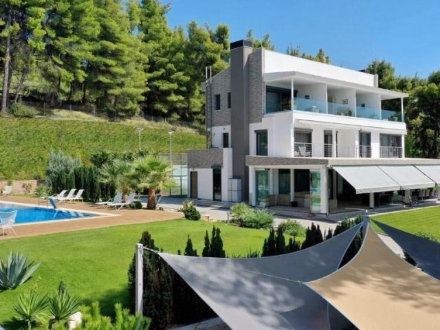 Paradise Estate Siviri
