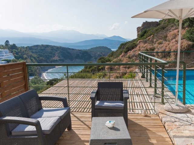 Istron Tower Bay SV pool villa