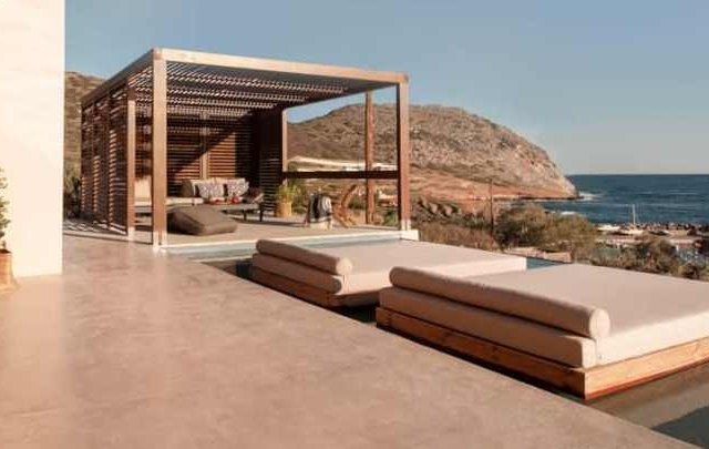 GROUND LEVEL VILLA