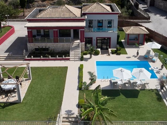 ANDRIANA VILLA