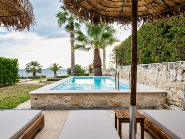 MAISTROS VILLA