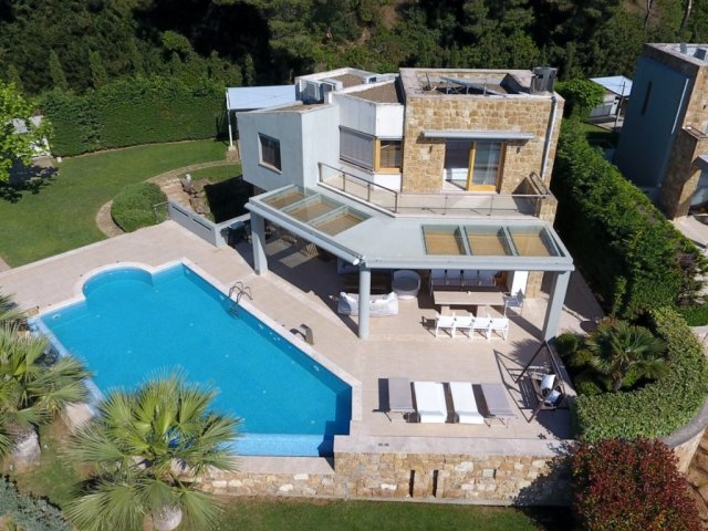 SANI CLUB 1 ID
