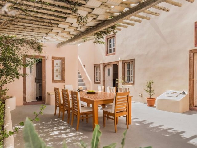 VILLA KISIRIS