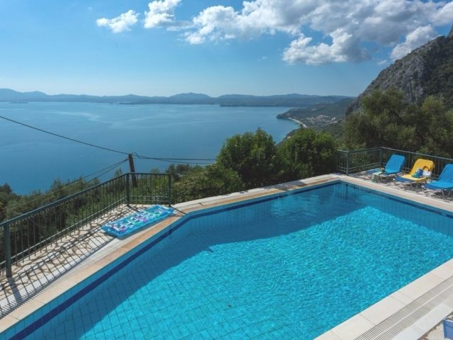 VILLA HELLENA