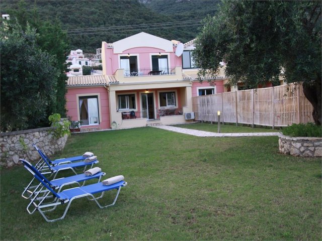 VILLA BARBATI BEACHFONT ONE