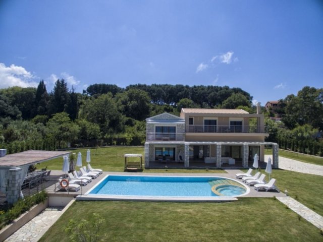 VICTORIA LUXURY VILLA