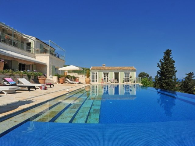 VILLA MELPOMENI PRESTIGE