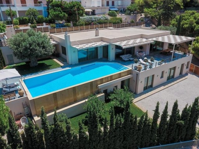 VILLA BLUE COAST